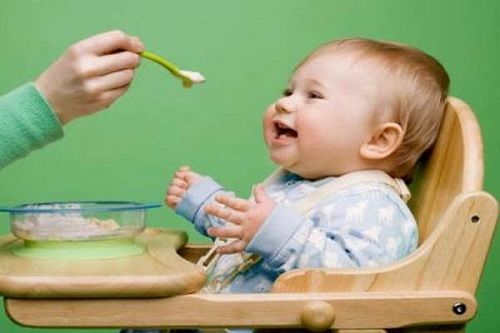 Cách xử trí khi bé chậm mọc răng
